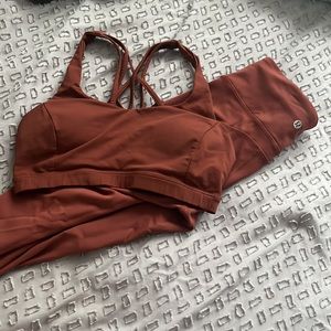 Size 4 Lululemon Sports Bra And Leggings Matching set